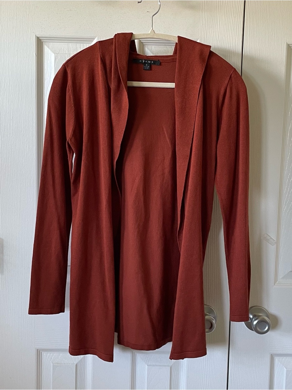 Cyrus Women’s  Open-Front Hooded Long Cardigan in Rust